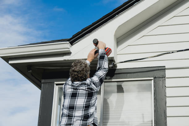 Siding Removal and Disposal in Covina, CA